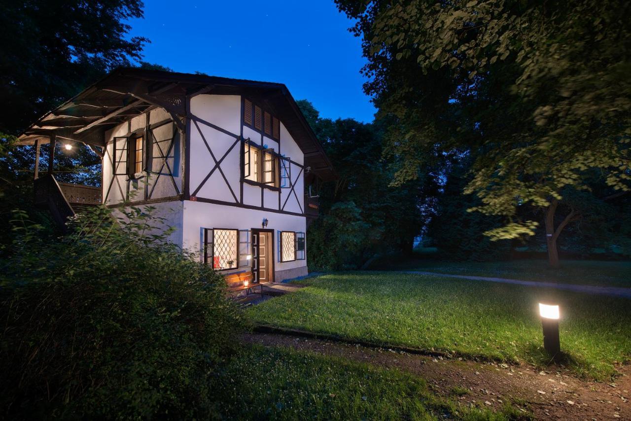 Chateau Loucen Garden Retreat Kültér fotó