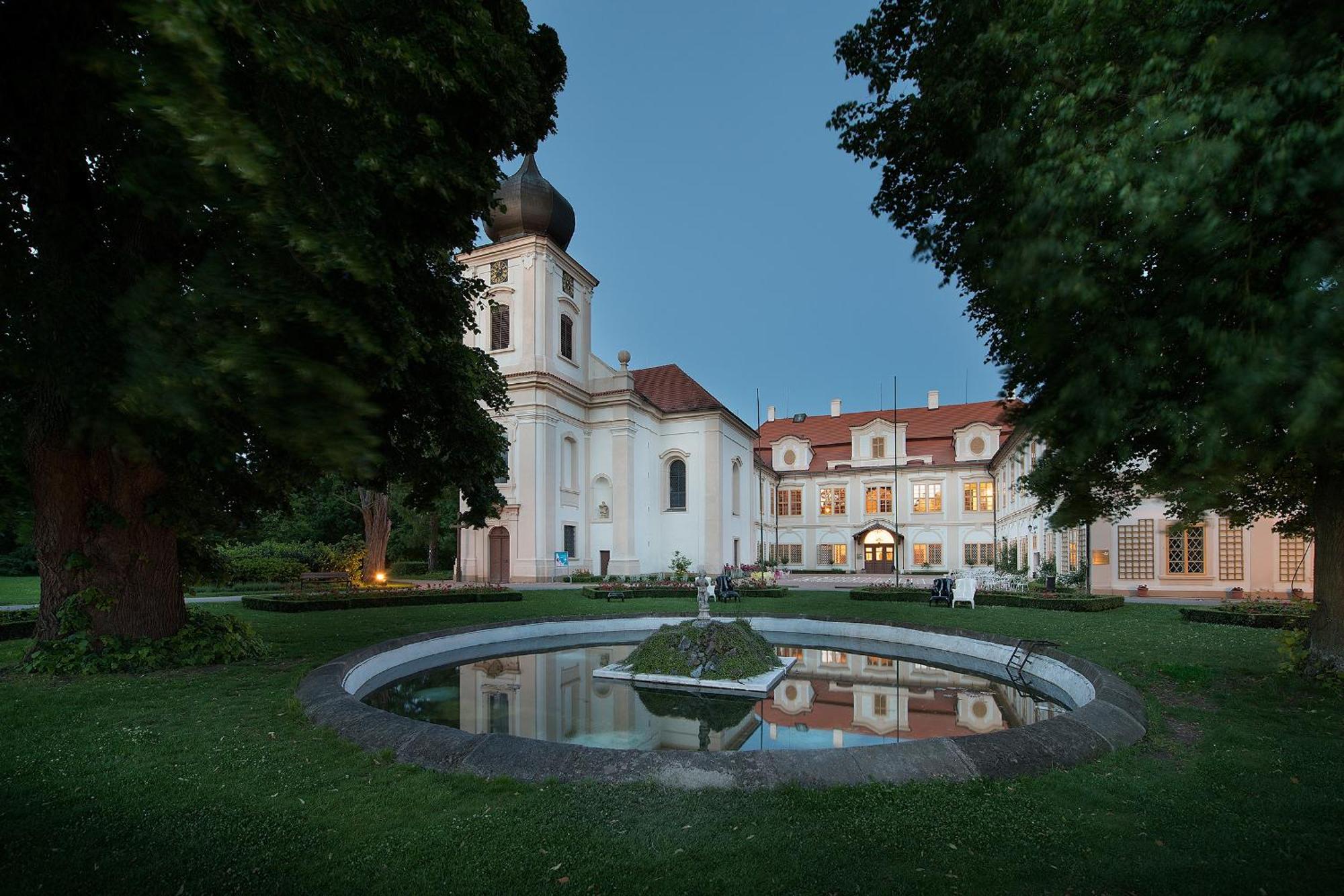 Chateau Loucen Garden Retreat Kültér fotó