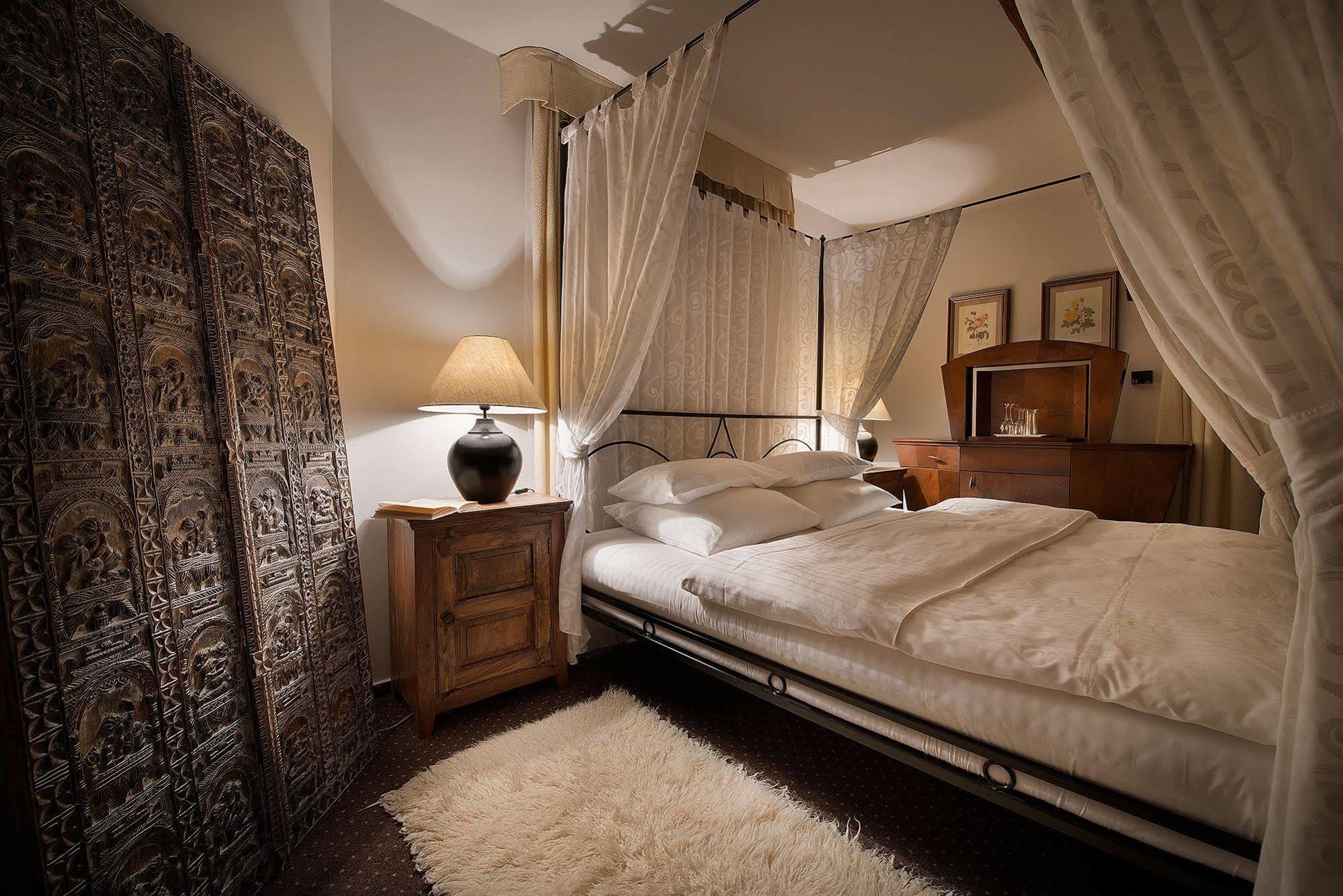 Chateau Loucen Garden Retreat Kültér fotó