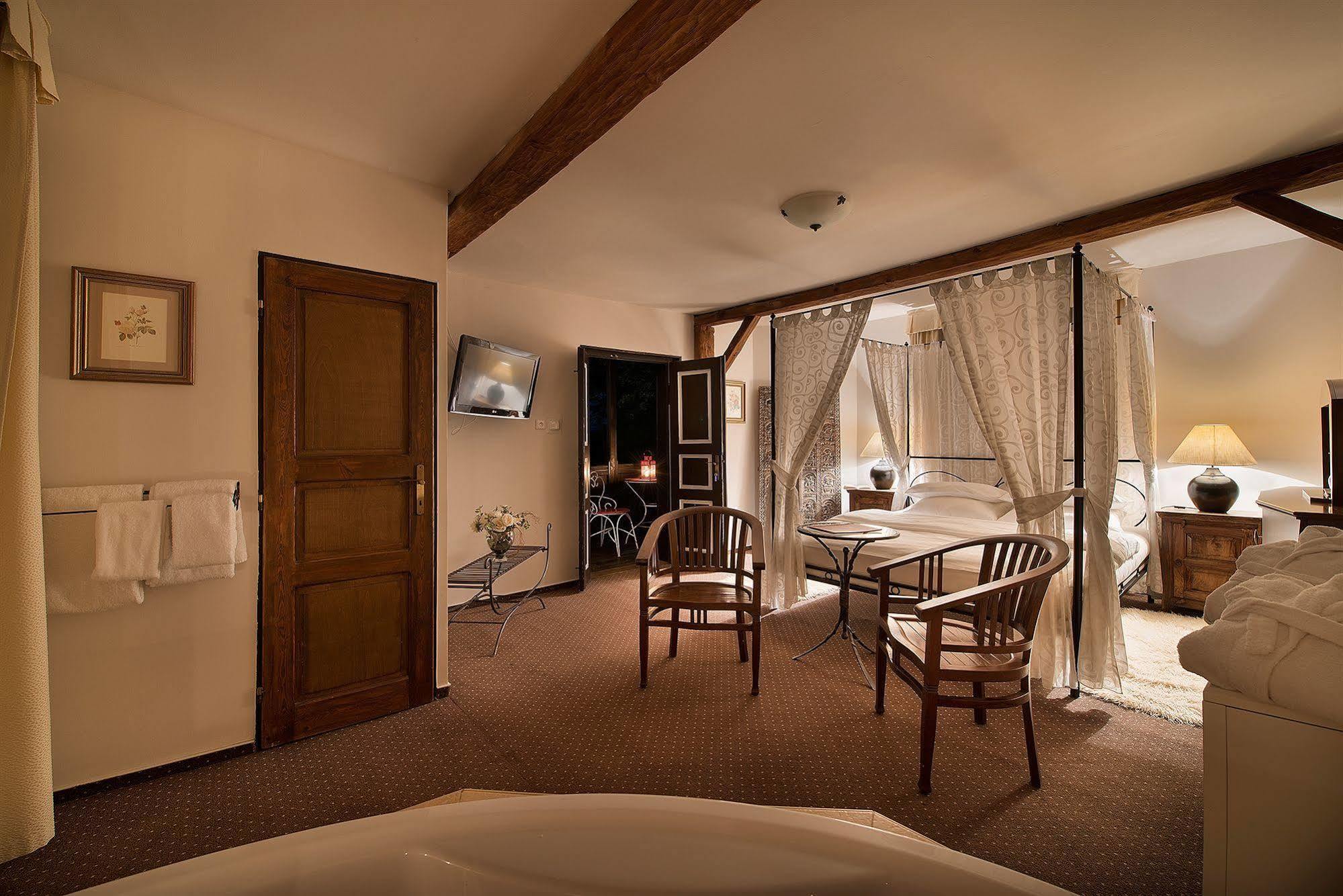 Chateau Loucen Garden Retreat Kültér fotó